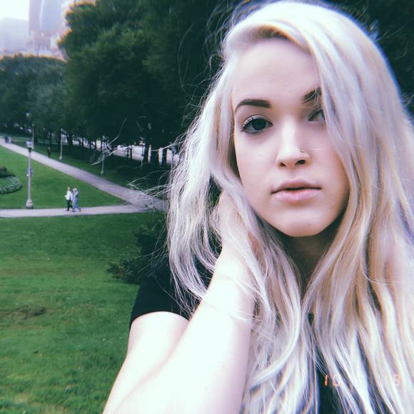 Meet your Posher, Alex - Picture 1 of 1